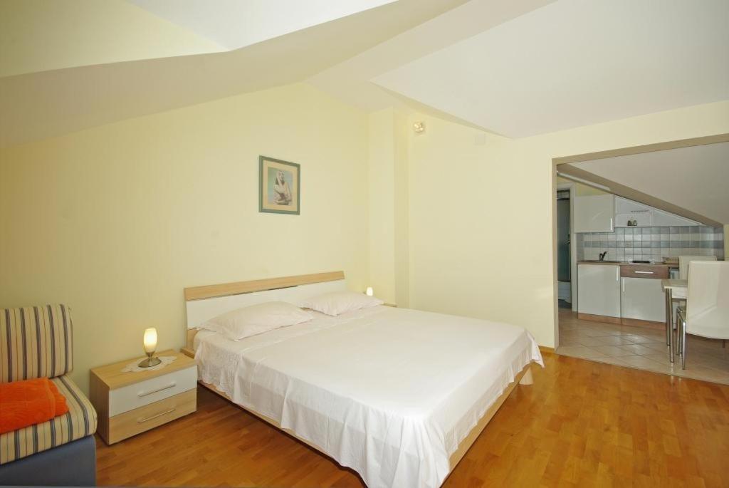 Apartments Villa Rose Sumartin Exterior foto