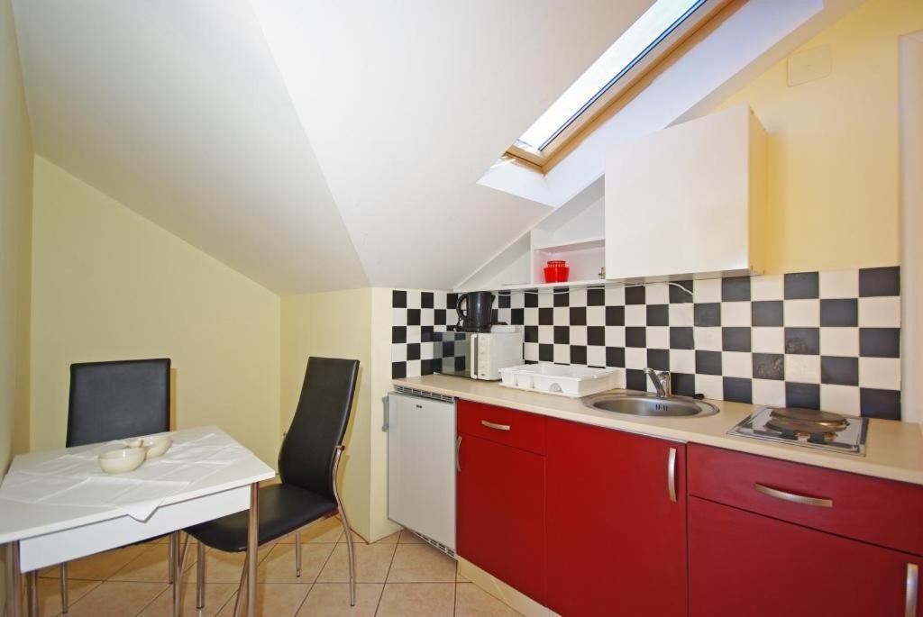 Apartments Villa Rose Sumartin Exterior foto